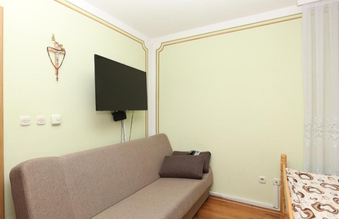 Rooms Odmaraliste Jablan Zengg Kültér fotó