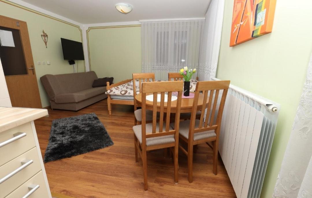 Rooms Odmaraliste Jablan Zengg Kültér fotó