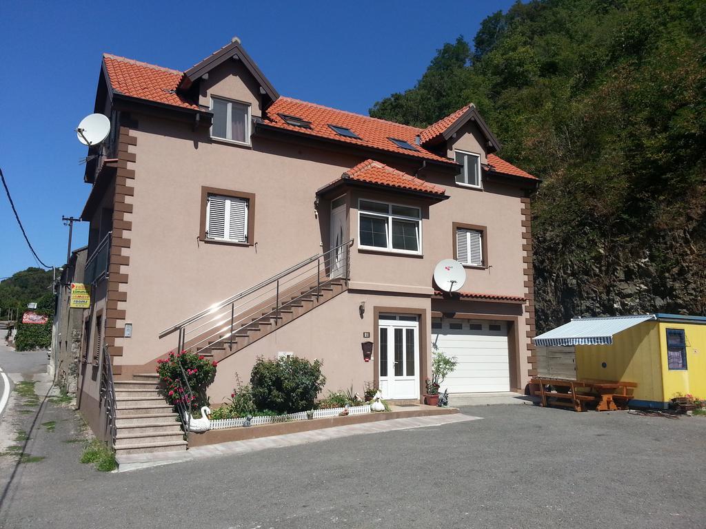 Rooms Odmaraliste Jablan Zengg Kültér fotó